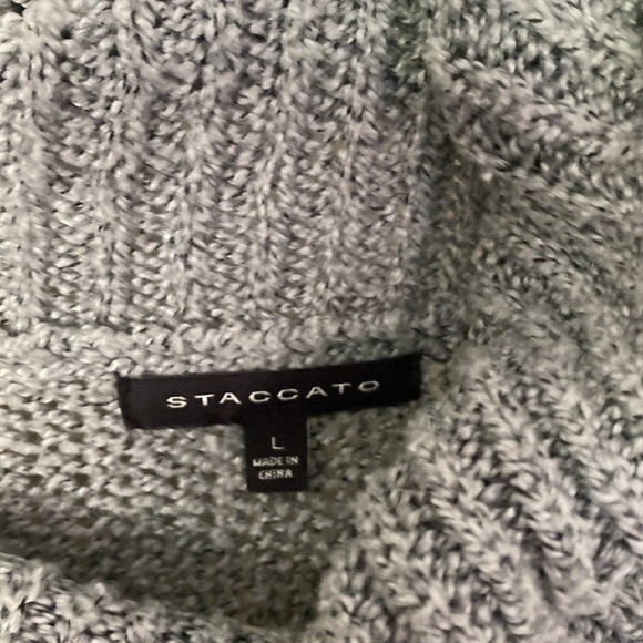 Gray White Knit Soft Sweater Cowl Neck Diamond Pattern Front & Sleeves Gray Back - Picture 2 of 5